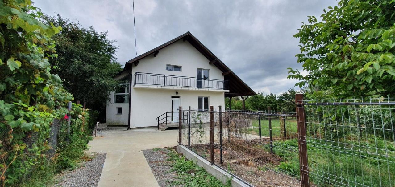 Green Nest Banesti Ngoại thất bức ảnh